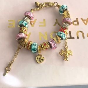 Charm bracelet